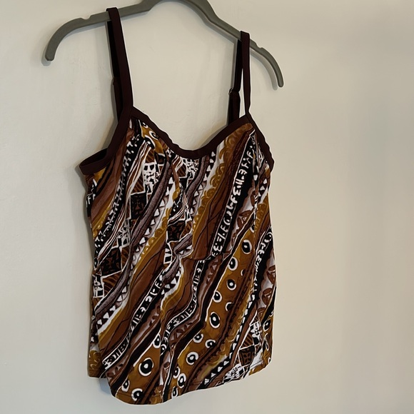 NWOT It Figures! Brown Skortini Set - Picture 2 of 10